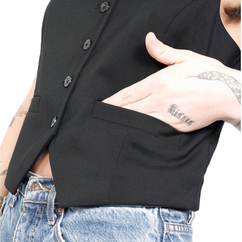 Wildfang The Empower Vest In Black Large - Picture 8 of 10